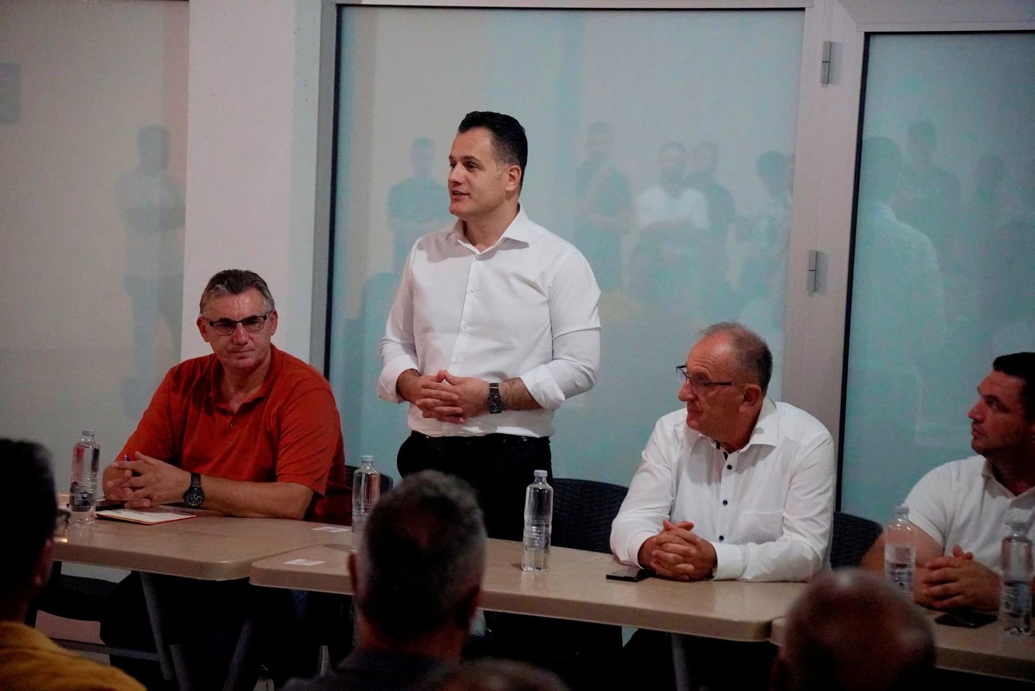 Blerim Sejdiu mobilizon shtabin një ditë para hapjes zyrtare
